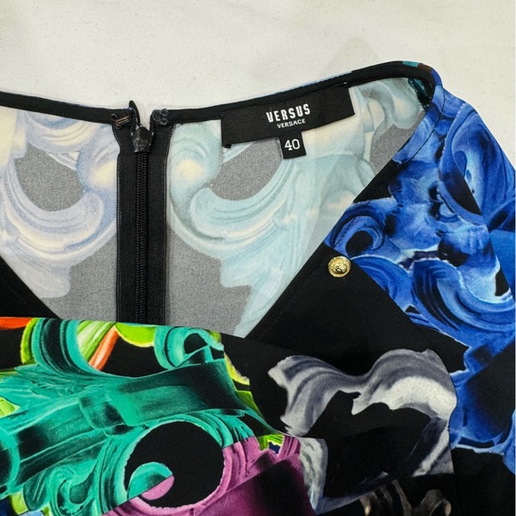 Versace Skirt - Picture 4 of 5